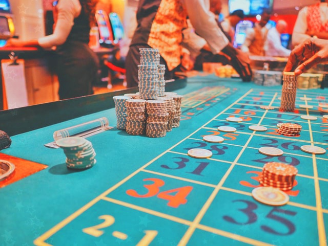オンラインカジノで遊ぶならボーナスよりも稼ぎやすさで見るべき？